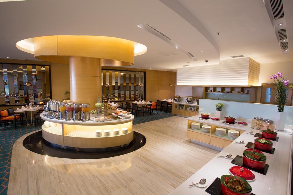 Hotel Ciputra Cibubur Managed By Swiss-Belhotel International Kültér fotó