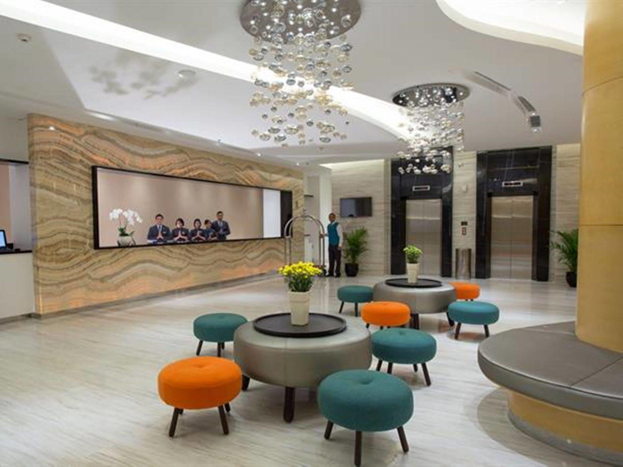Hotel Ciputra Cibubur Managed By Swiss-Belhotel International Kültér fotó